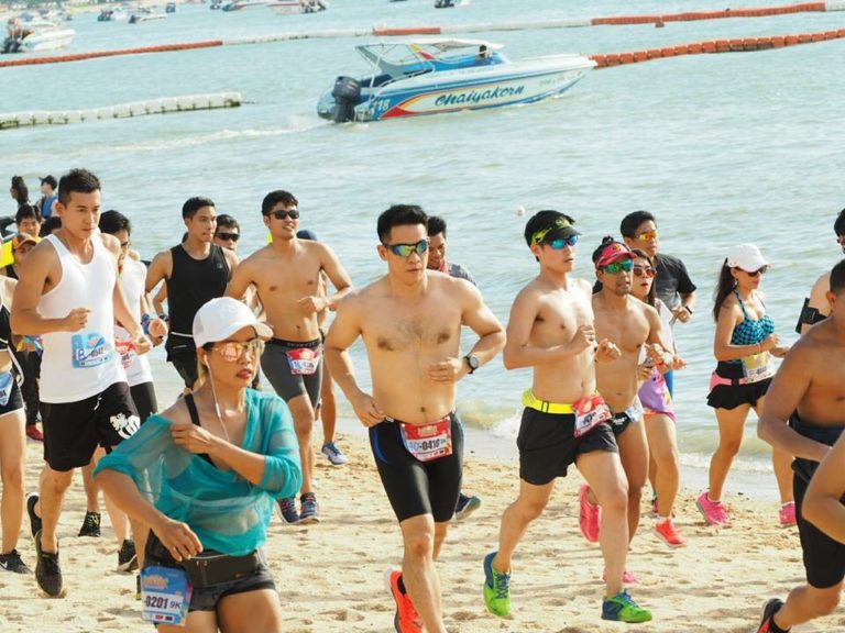 ปรากฏการณ์วิ่งบิกินีบนหาดพัทยา ‘Centralfestival Bikini Beach Race 2019’