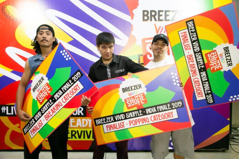 ‘Breezer Vivid Shuffle Bangkok Battle Edition’ คว้า 3 หนุ่มไทยโชว์สเต็ปชิงรางวัลใหญ่ที่อินเดีย