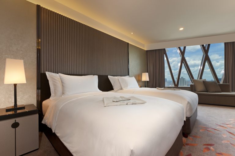 โรงแรม ดิ โอกุระ เพรสทีจ กรุงเทพฯ ชวนคุณเปลี่ยนที่นอน พร้อมสัมผัสประสบการณ์ระดับมิชลิน