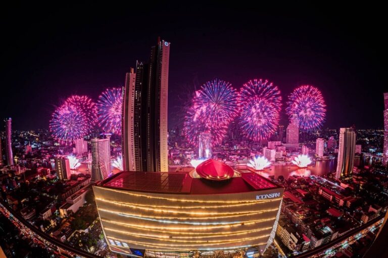 ตระการตาพลุ ‘พลังแห่งหัวใจไทย ยิ่งใหญ่สะกดโลก Win the World for Thailand’ – Amazing Thailand Countdown 2023 ณ ไอคอนสยาม