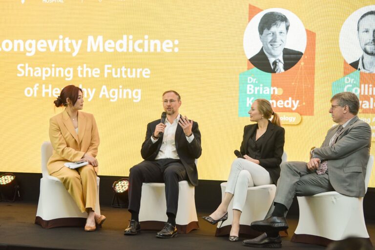 โรงพยาบาลบำรุงราษฎร์ และ ศูนย์ส่งเสริมสุขภาพไวทัลไลฟ์ จัดเสวนา ‘Longevity Medicine’ Exclusive Talks ตอกย้ำความเป็นผู้นำด้านการดูแลสุขภาพอย่างยั่งยืน