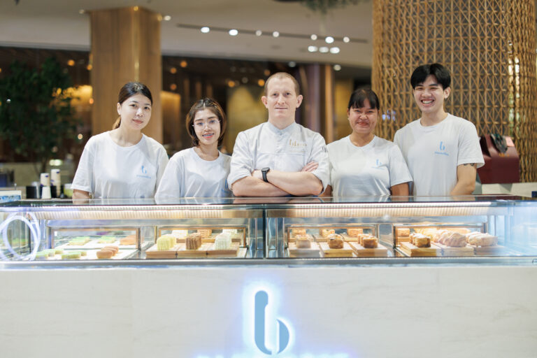 สัมผัสประสบการณ์คาเฟ่ และลิ้มลองขนมอบสไตล์ฝรั่งเศส ที่ Blue Café by Alain Ducasse คาเฟ่เปิดใหม่ที่สยามพารากอน