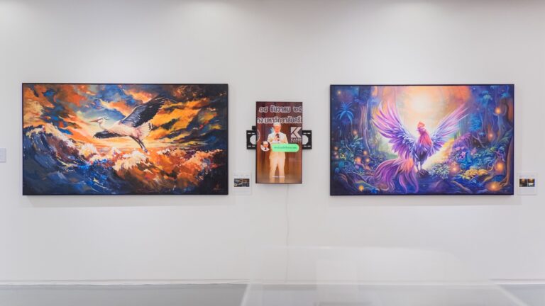 ‘Vernissage’ โดย The Art Auction Center นิทรรศการและการประมูลศิลปะในบรรยากาศอาร์ตแฟร์ระดับโลก ที่รวมมาสเตอร์พีซ 130 ชิ้น พร้อมภาพวาดจากซีรีส์ Netflix สุดฮิต ‘สงครามส่งด่วน’