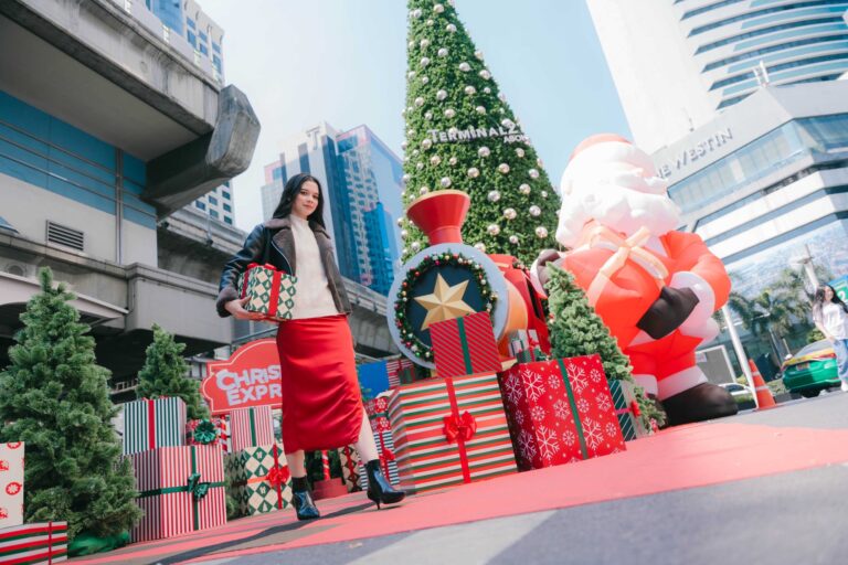 เทอร์มินอล 21 ปล่อยขบวน “CHRISTMAS EXPRESS” ขนทัพ “คุณลุงซานต้า กวางเรนแดนซ์ ดีเจสโนว์แมน” ส่งมอบของขวัญและรอยยิ้ม ชวนสัมผัสโมเม้นท์แห่งความสุขรับปลายปี พร้อมจัดเต็มมินิคอนเสิร์ตศิลปินดัง 