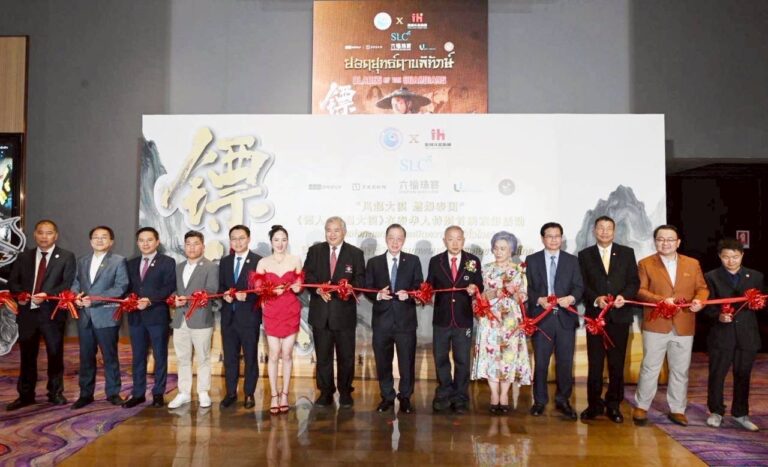 กระหึ่มกรุงเทพ! “Blades of The Guardians : ยอดยุทธ์ดาบพิทักษ์”จุดกระแสหนังจอมยุทธ์จีน ผู้ชมนับพันแห่ร่วมรอบพิเศษ