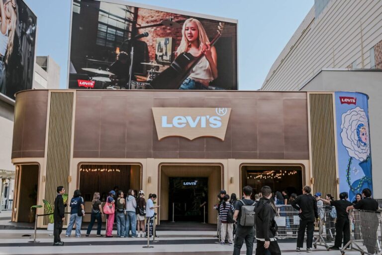 Levi’s® เนรมิตป๊อปอัพสุดเอ็กซ์คลูซีฟ “Behind Every Original” นำเสนอ immersive experience เต็มรูปแบบครั้งแรกของโลก ณ พาร์ค พารากอน 