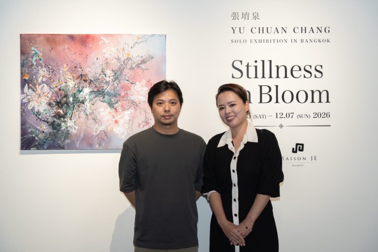 ‘Stillness in Bloom‘ นิทรรศการเดี่ยวครั้งแรกในประเทศไทยของ Yu Chuan Chang จากพวงมาลัยสู่จิตรกรรมดอกไม้ที่เปลี่ยนความงามชั่วครู่ให้กลายเป็นนิรันดร์