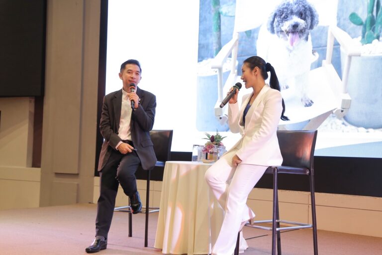 ปรากฏการณ์ใหม่วงการ Pet Healthcare “รพ.สัตว์เอราวัณ” เขย่าตลาดส่งท้ายครึ่งปีแรก เปิดตัวแฟรนไชส์โรงพยาบาลสัตว์อัจฉริยะครั้งแรกในไทย ชู “12 มิติคุณค่า” ทลาย Pain Point ธุรกิจ ปักหมุดยึดสมรภูมิเมืองรองรับคลื่น Pet Humanization นักลงทุนแห่ร่วมงานล้นหลาม ยอดจองสิทธิ์ทะลุเป้า
